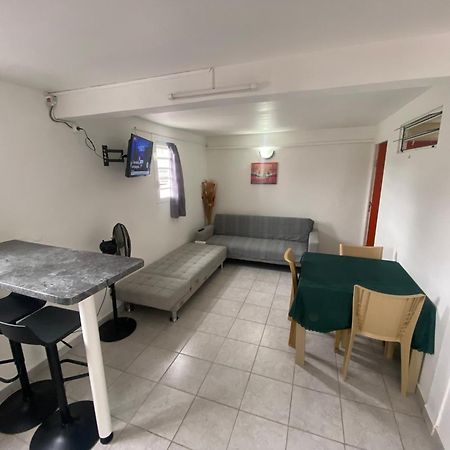 Logement De 40M2 Avec Terrasse, Moderne Et Equipe Petit-Canal Eksteriør billede