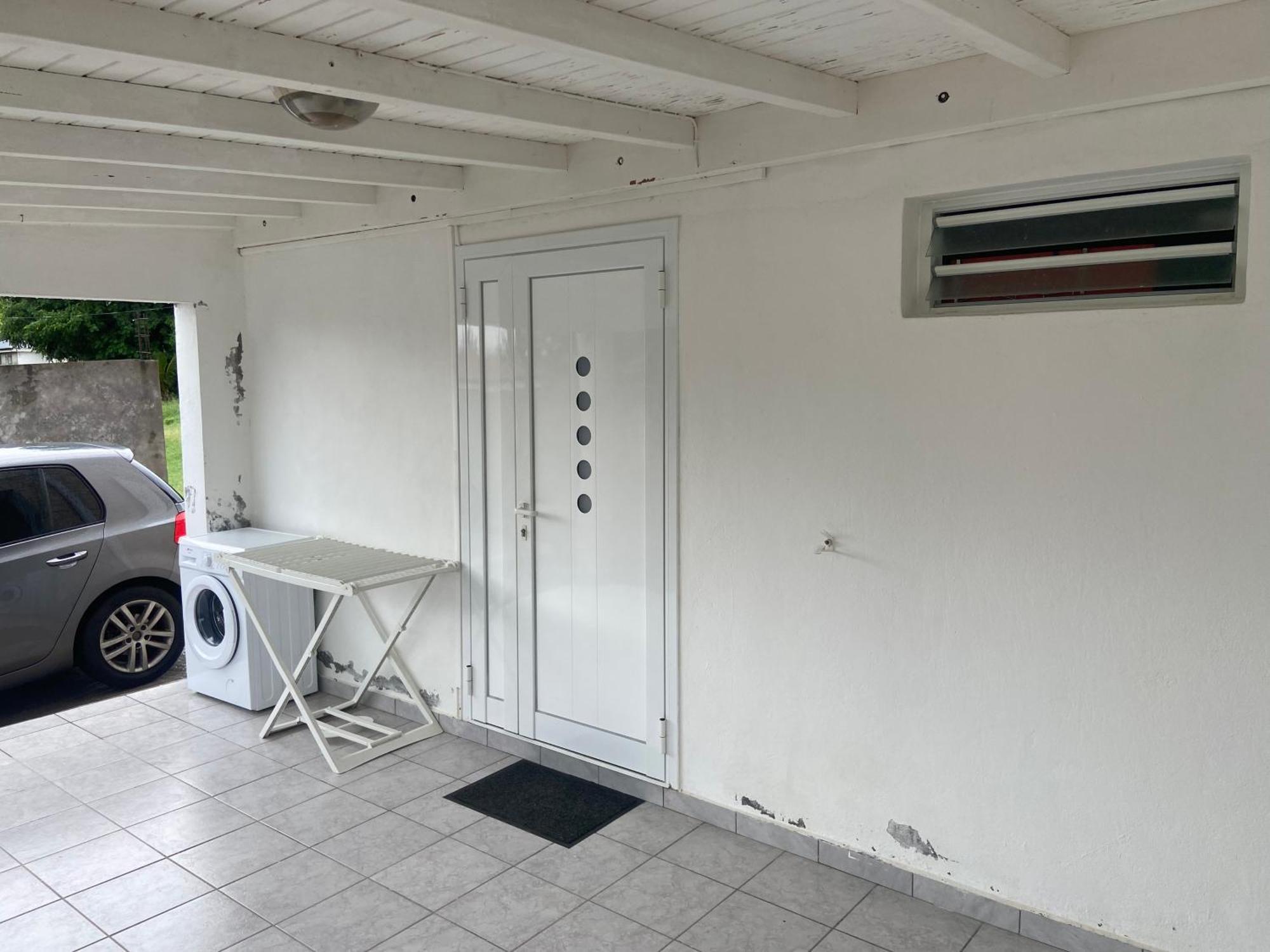 Logement De 40M2 Avec Terrasse, Moderne Et Equipe Petit-Canal Eksteriør billede